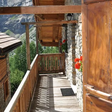 Chalet Aux Pieds Du Mont-blanc