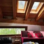 Apartamento Aux Pieds Du Mont-blanc Mansarda Courmayeur