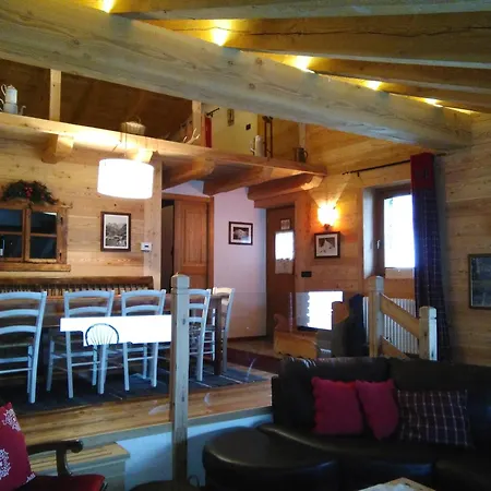 Chalet Aux Pieds Du Mont-blanc *