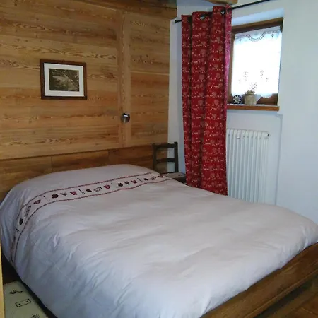 Aux Pieds Du Mont-blanc Mansarda Courmayeur
