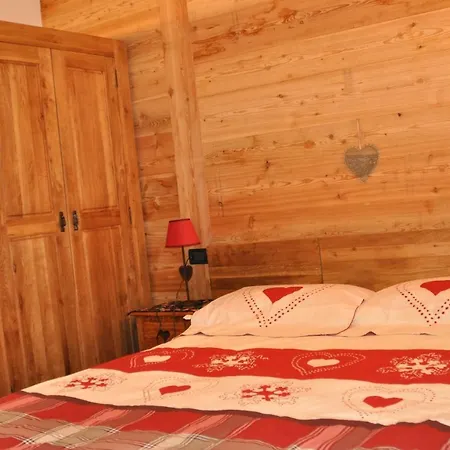 Chalet Aux Pieds Du Mont-blanc