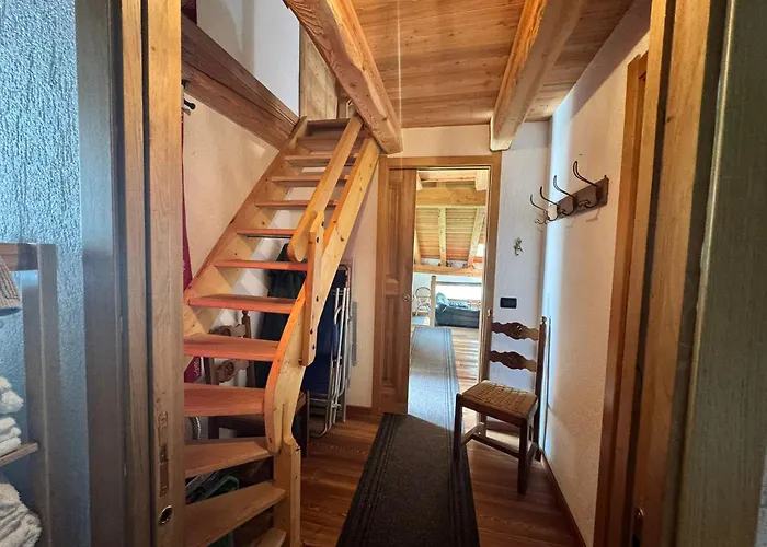 Aux Pieds Du Mont-blanc Mansarda Appartamento Courmayeur